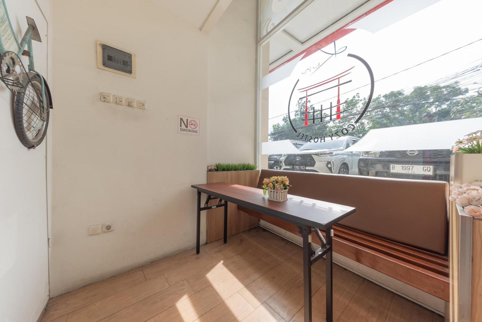 Reddoorz Hostel At Kiara Cozy Kircon Bandung Exteriér fotografie